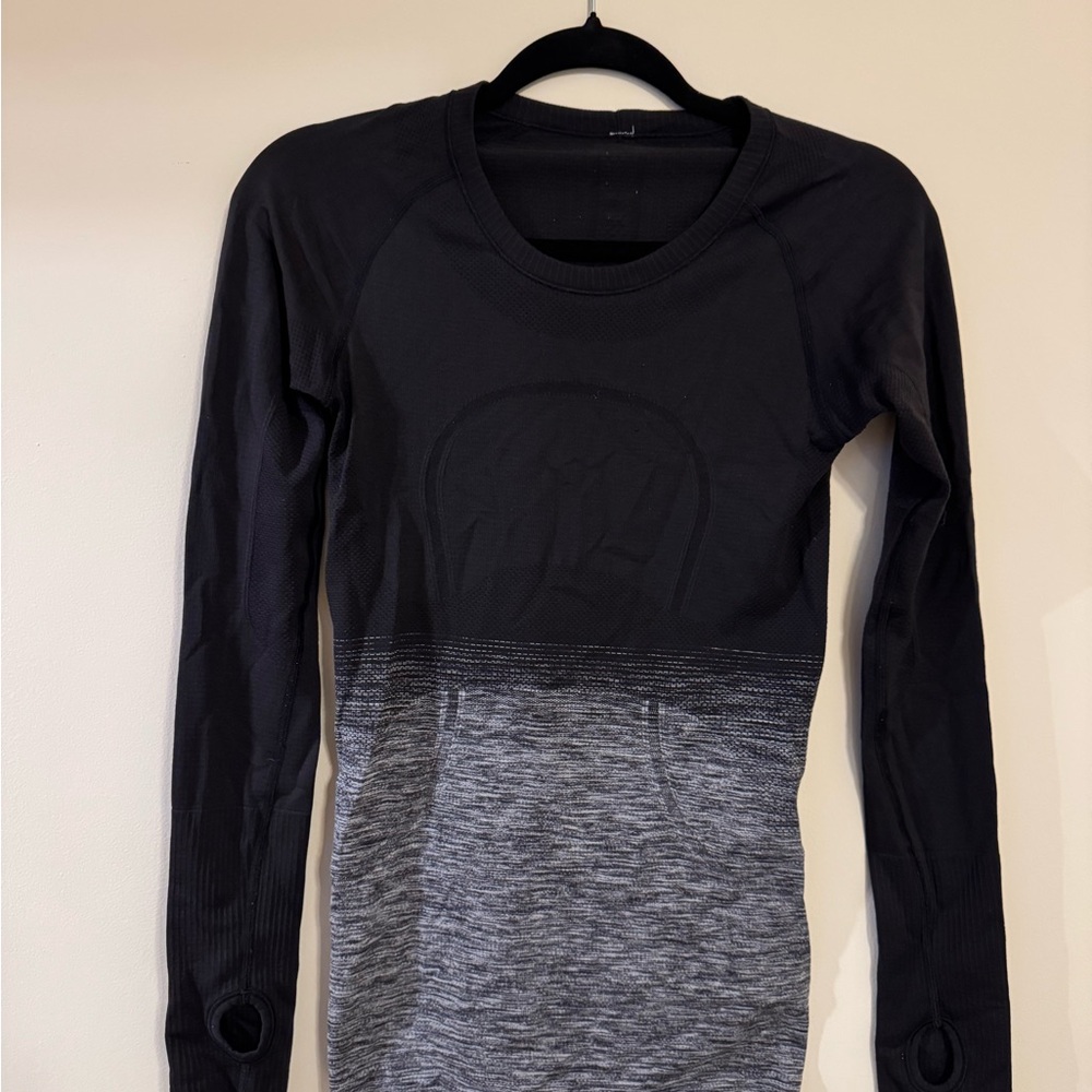 Lululemon Black and Gray Women's Long Sleeve Top